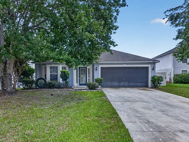 1845 Saga Ct — Photo 1