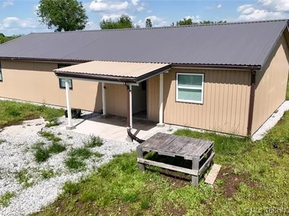 8234 E 400th Rd, Strang, OK 74367