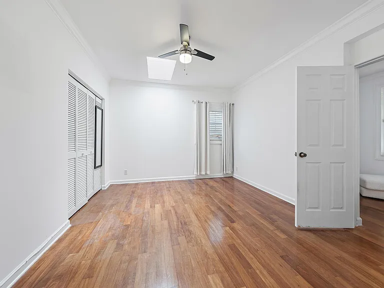 230 Park Ave — Photo 12