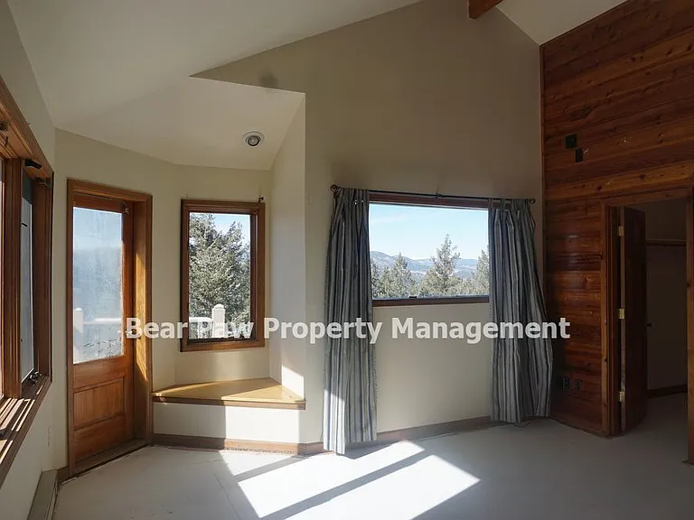 6445 Olympus Dr — Photo 17