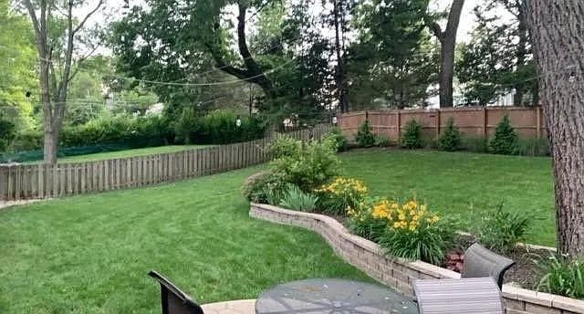 7740 Howe Dr — Photo 2