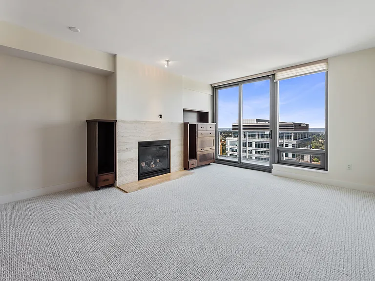 650 Bellevue Way NE #4006 — Photo 5