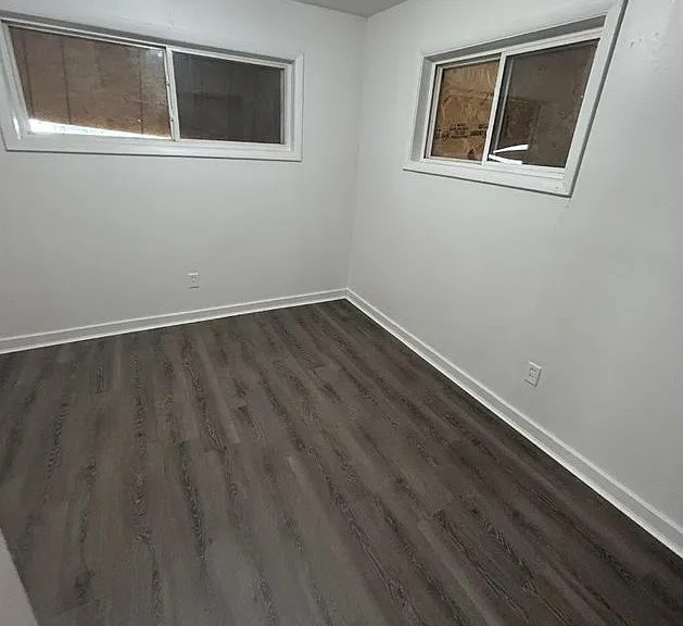 1710 Parklane Dr — Photo 5