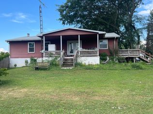 23400 Waltz Rd, New Boston, MI 48164