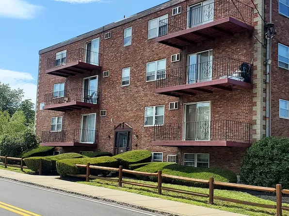 128 E Squantum St #32, Quincy, MA 02171