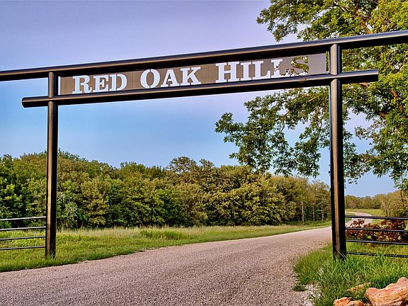 3rd image of 1887 Red Oak Hills Rd