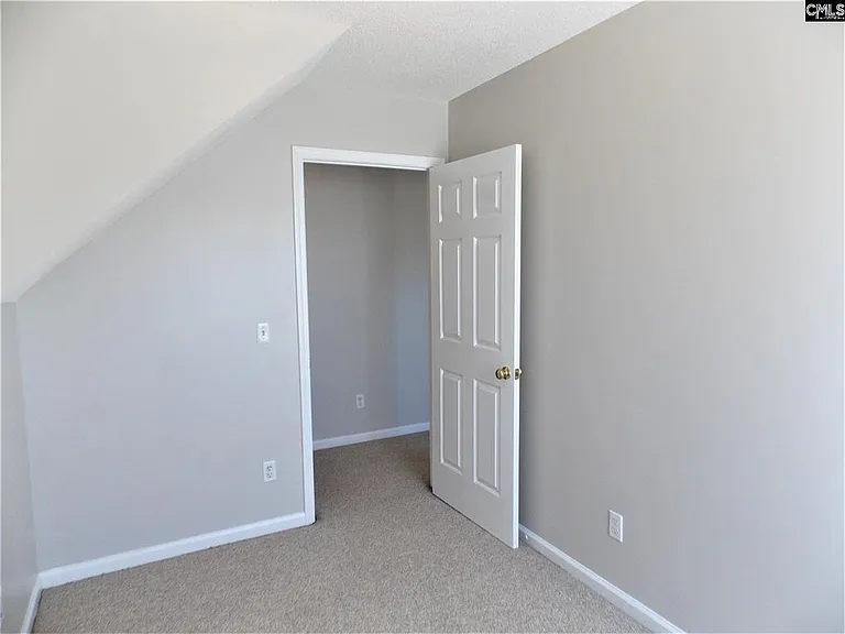 105 Merowey Ct — Photo 24