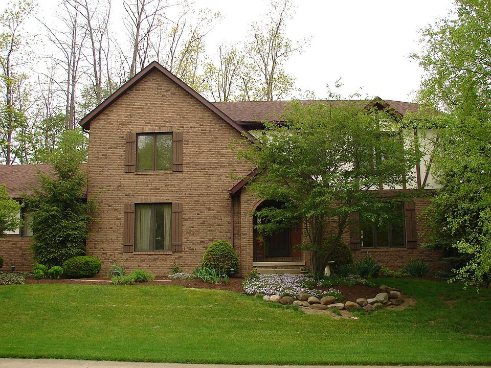 1st image of 4966 Burgundy Bay Blvd N