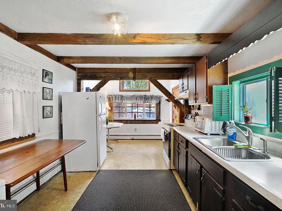 19 S Main St, Camden Wyoming, DE 19934 Zillow