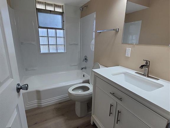 5th image of 9232 Halbrook Dr