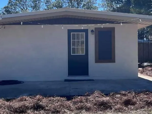 1942 Country Club Dr, Bonifay, FL 32425