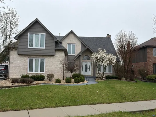 18101 Hummingbird Dr, Tinley Park, IL 60487