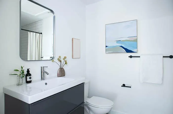 109 N Gregson St #203 — Photo 8