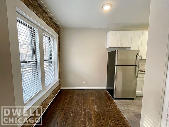 5th image of 3419 N Elaine Pl #3421-1E