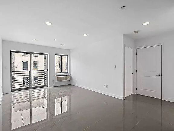 4th image of 371 W 126th St APT 2B