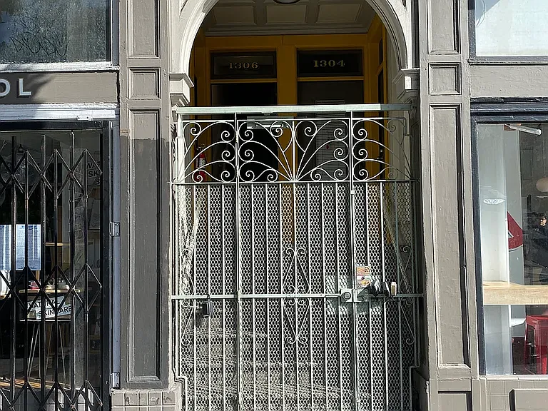 1308 Haight St — Photo 4