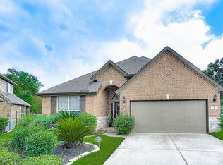 2 S Marshside Pl, The Woodlands, TX 77389