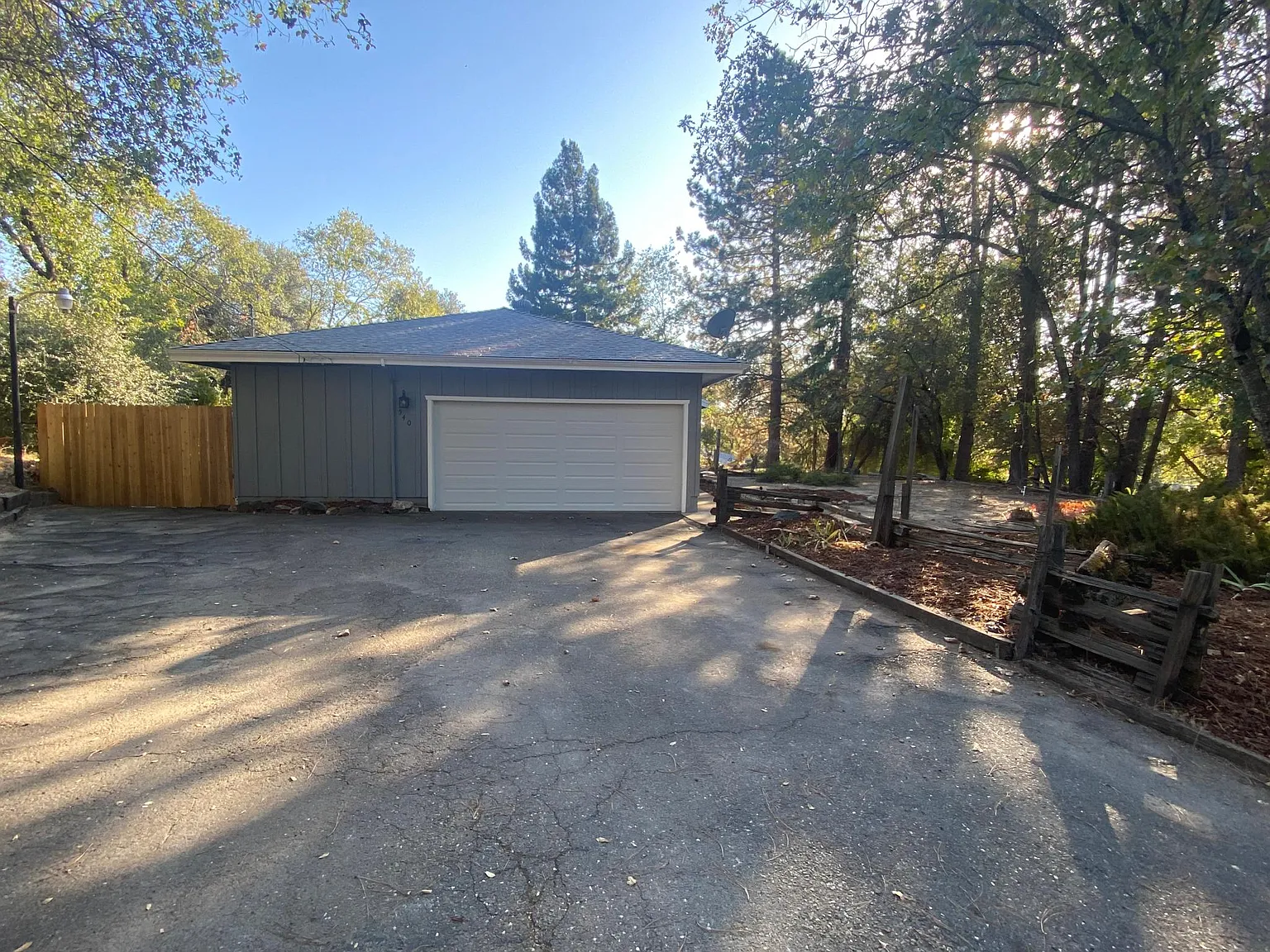 540 Fowler Ln — Photo 4