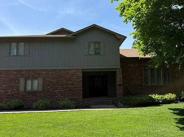 2117 Edinborough Dr, Murray, KY 42071