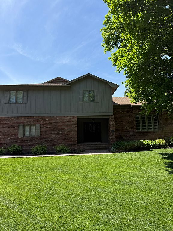 2117 Edinborough Dr - Property Image