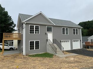 15 Emra St, Bridgeport, CT 06606