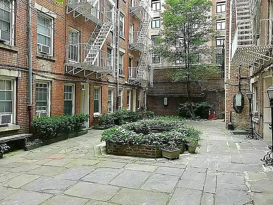 Rented by REAL New York | media 16