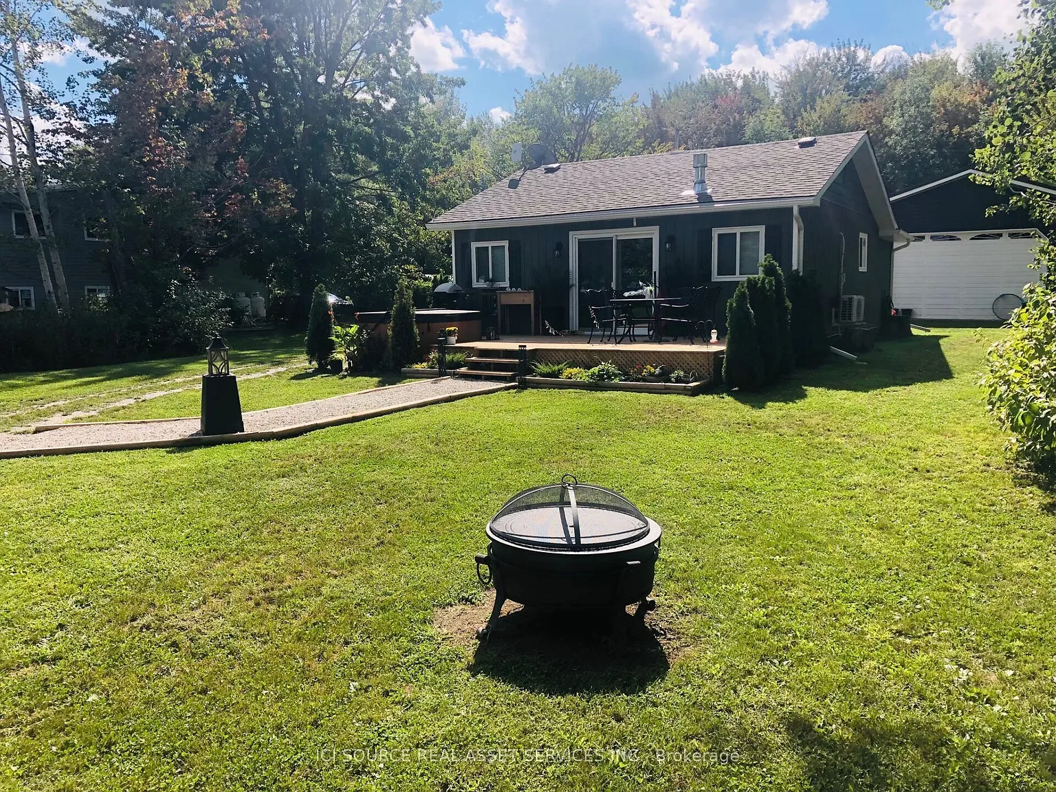 2 bed, $2,000 — Photo 2