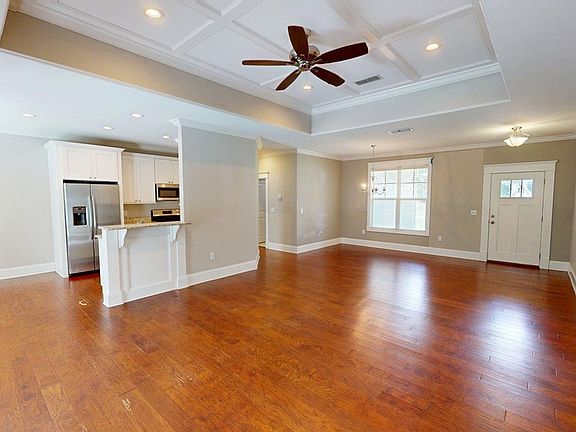 5th image of 205 Stirrup Ln