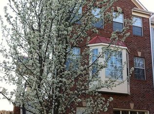 21635 Kings Crossing Ter, Ashburn, VA