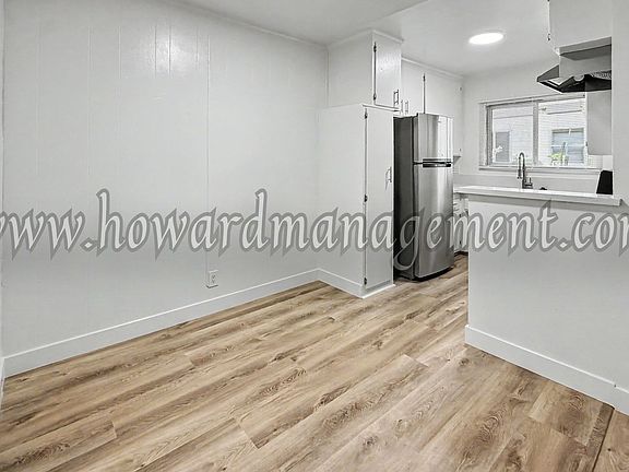 3rd image of 1537 9th St APT D