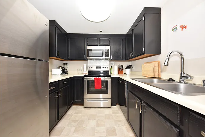 1633 N Prospect Ave #5F — Photo 10