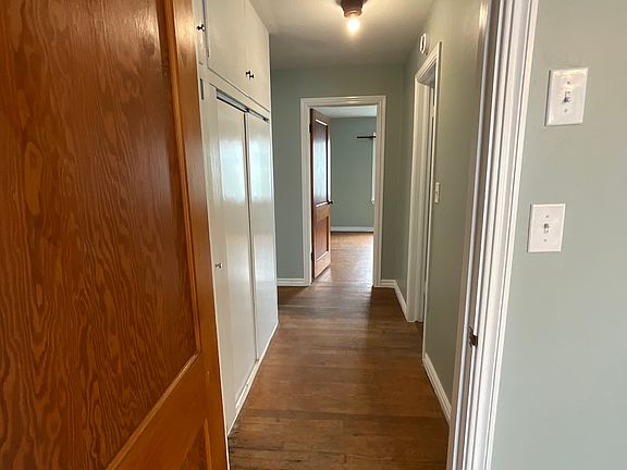 4th image of 316 SW 46th St