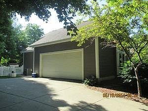 5th image of 1445 Tanglewood Dr