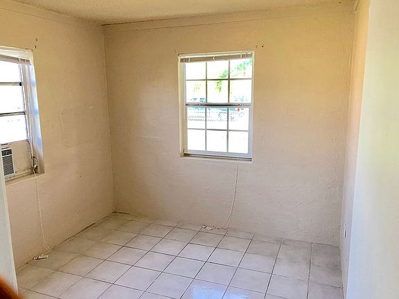 2nd image of 705 707 Nw 10th St