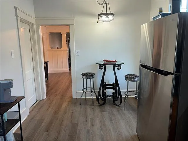 2427 Peniston St — Photo 8