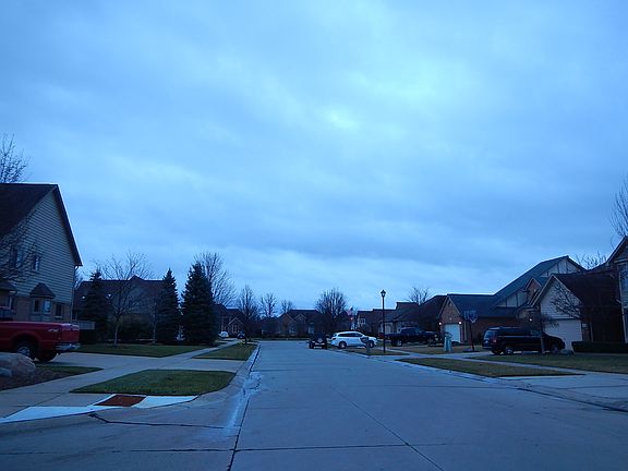 5th image of 16243 White Water Dr