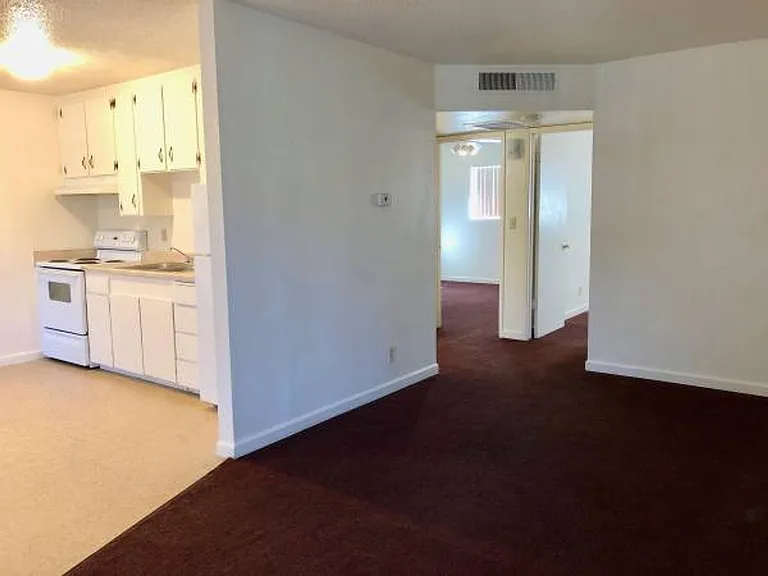 202 W Dakota Ave #119 — Photo 7