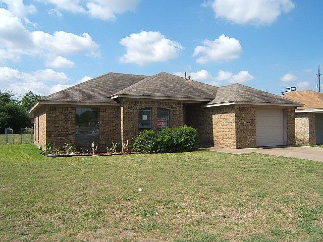1st image of 106 Mesa Wood Dr