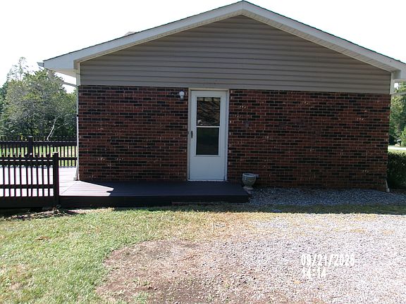 2nd image of 974 Village Cir