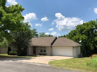 4 Slifer Ln, Bella Vista, AR 72714