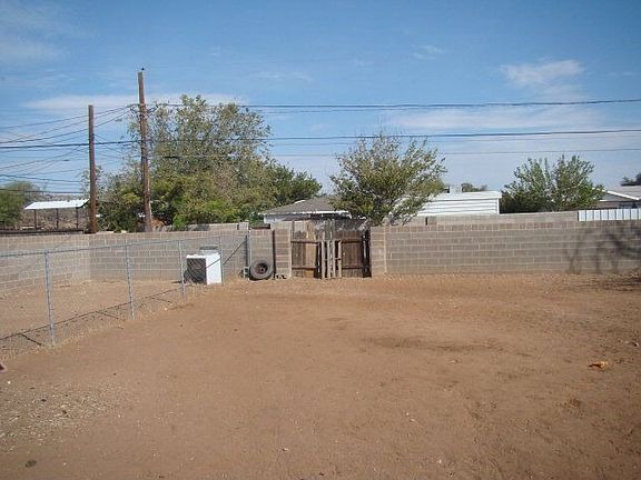 4th image of 4318 Monty Dr