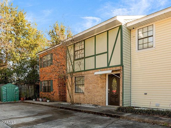 2nd image of 206 Southfield Pkwy #206