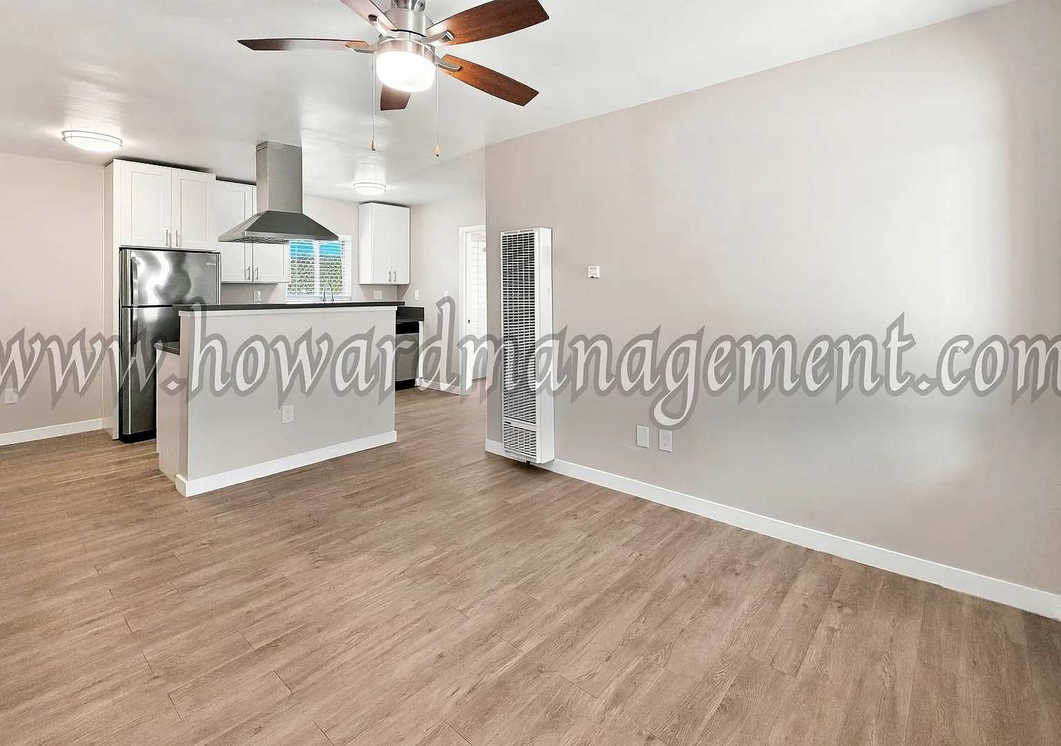 11415 Venice — Photo 1