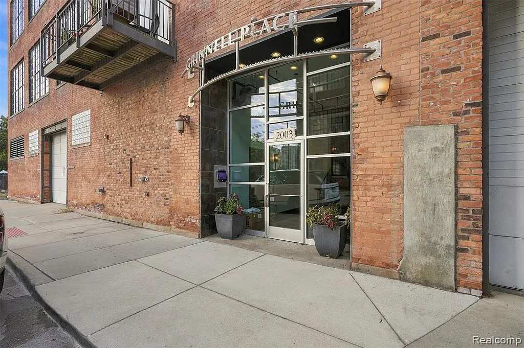 2 bed, 2.0 bath, 1292 sqft, $3,100 — Photo 3