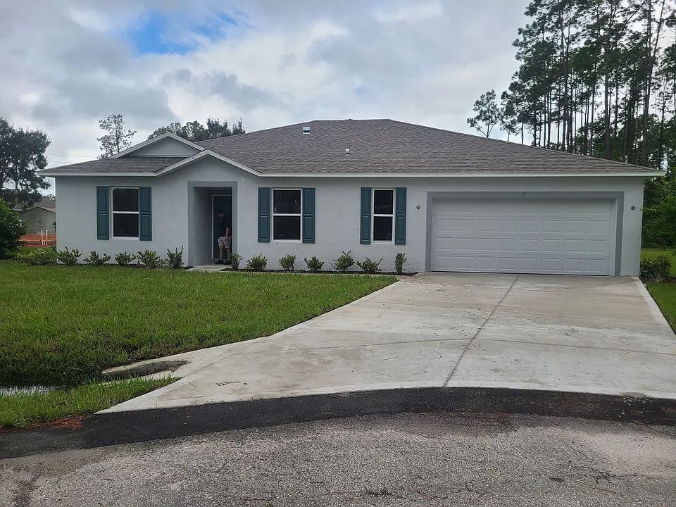 61 Rickenbacker Dr