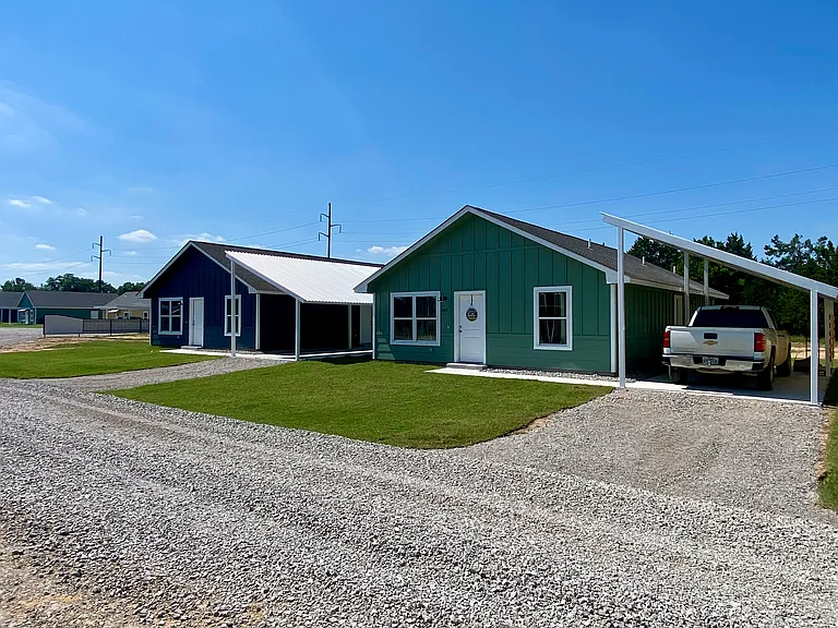 148 Precision Ln — Photo 1