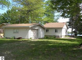 8452 Grace St, Hale, MI 48739