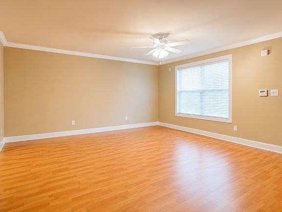 3rd image of 1725 Harvey Mitchell Pkwy S APT 213