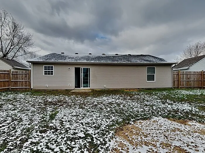 4073 Fairoaks Dr — Photo 16