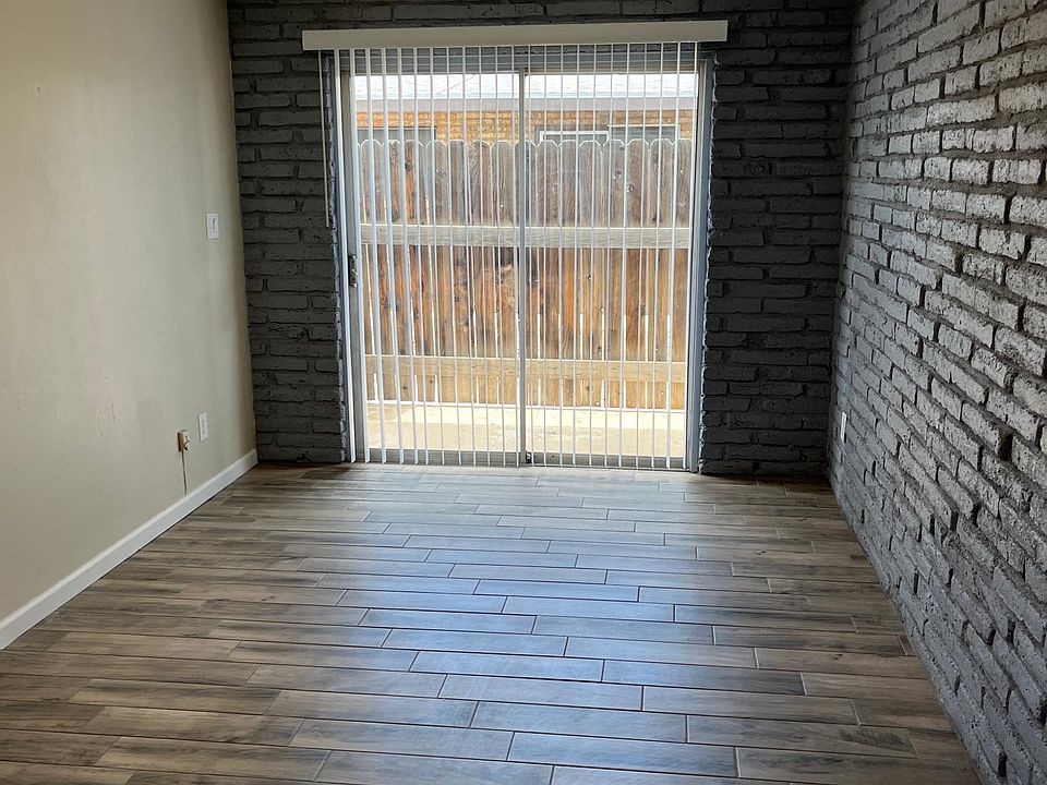 1st image of 3509 S Avenue A #10